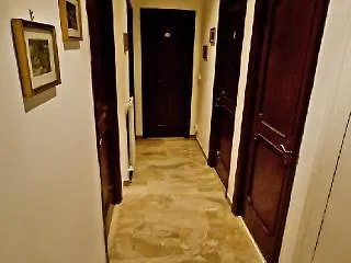 St. Peters Vacancy Hotel